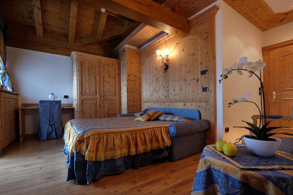 Hotel Letizia San Martino Di Castrozza Esterno foto